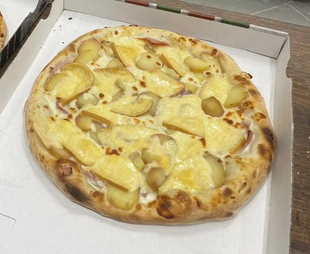 Pizza Raclette fromage fondant - Pizzeria Charleville-Mézières